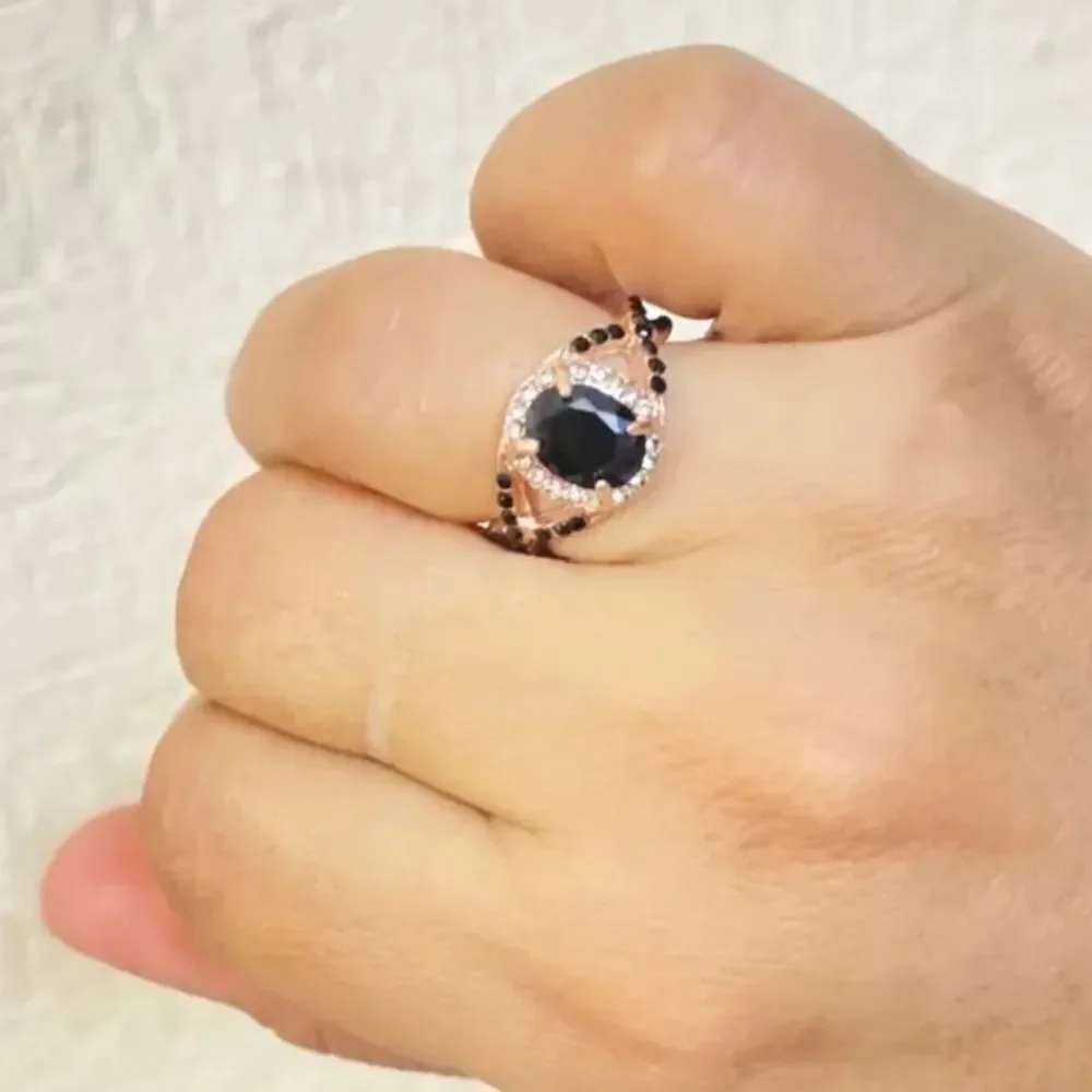 Retro black Zircon Temperament ring sz 8